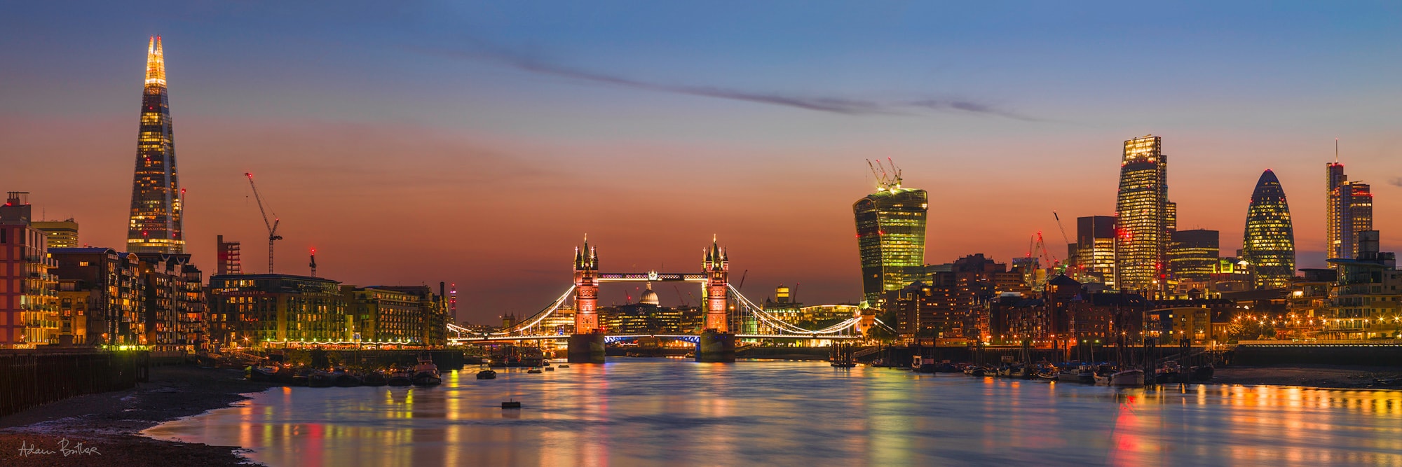 London financial district at dusk